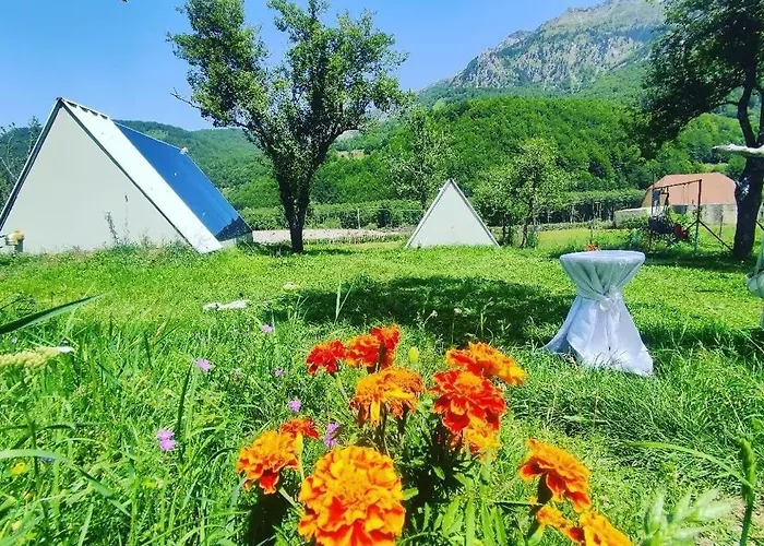 Under Stars House Parque de Campismo Vermosh